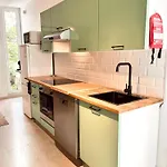 Edles In Architektenvilla Mit Grossem Pool, Sauna, Dachterrasse Und Malerischem Garten Apartment