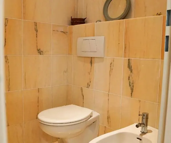 Edles In Architektenvilla Mit Grossem Pool, Sauna, Dachterrasse Und Malerischem Garten *