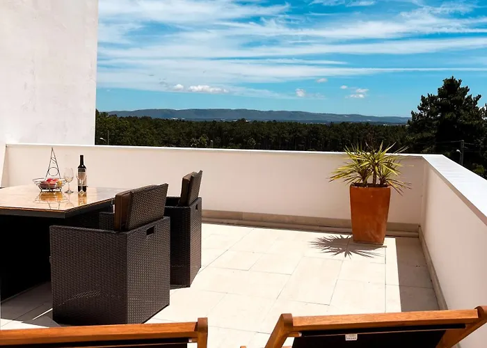 Apartament Edles In Architektenvilla Mit Grossem Pool, Sauna, Dachterrasse Und Malerischem Garten